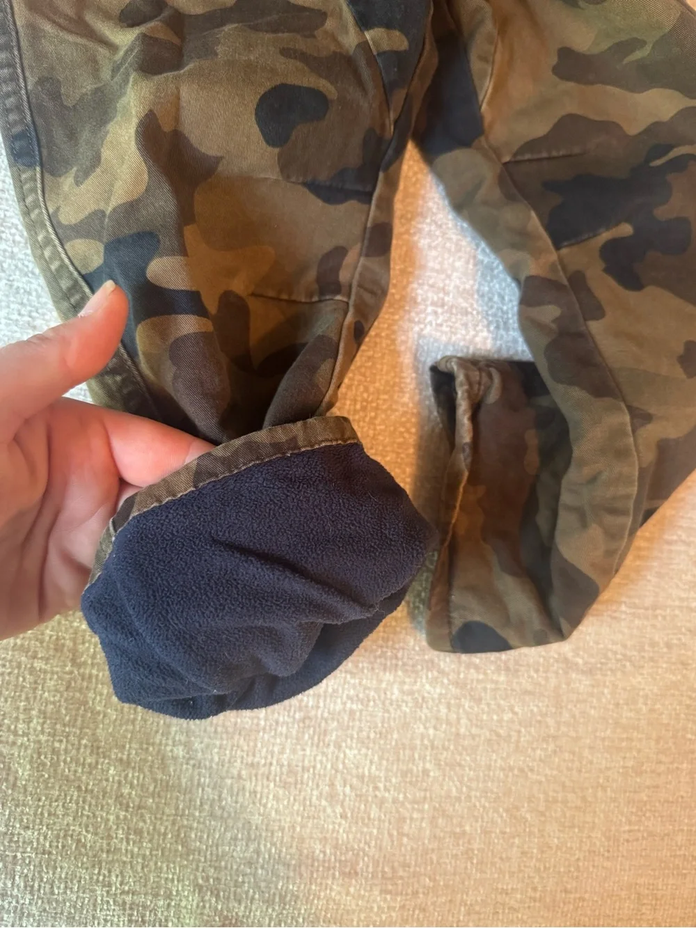 Cat & Jack Boy’s Fleece Lined Camo Pants 3T